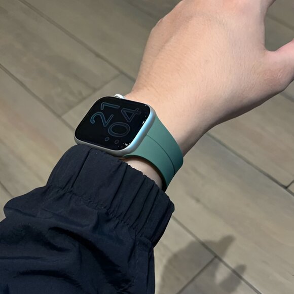 Apple Watch Band Waterproof Magnetic Adjustable Stylish Strap Watch Band PineG - Picture 2 of 5